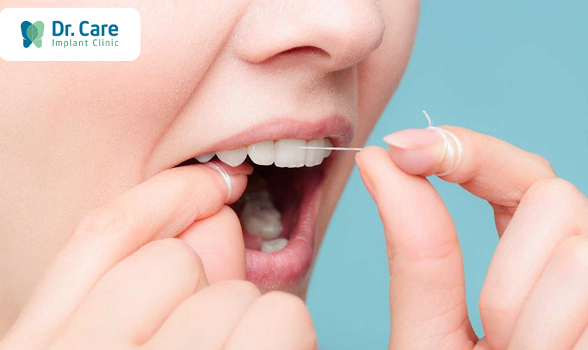 Cách chăm sóc răng miệng sau khi bọc răng sứ Titan