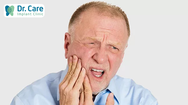 Răng lung lay ở người cao tuổi có bảo tồn được không?