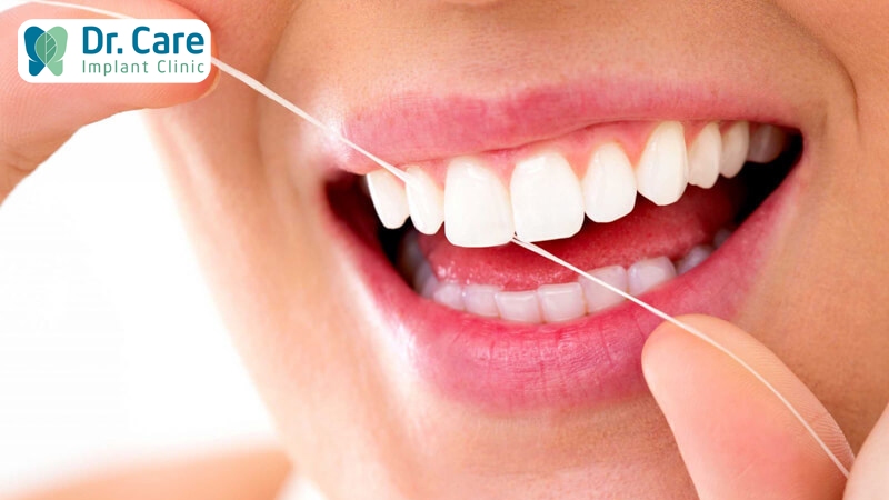 Cách chăm sóc răng sau khi trồng răng sứ tránh đau nhức