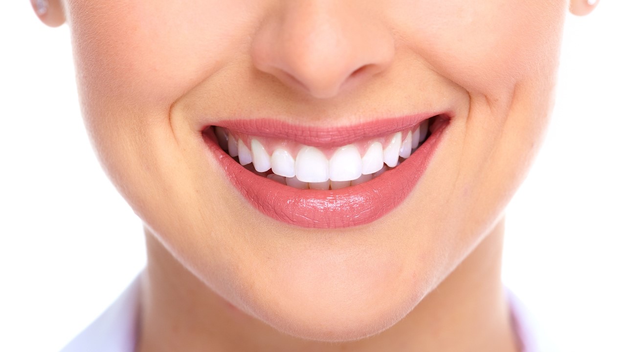 Làm răng giả có ảnh hưởng đến sức khoẻ không?