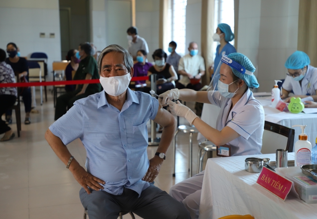 Kể cả khi đã nhiễm Covid -19 vẫn nên tiêm đầy đủ 2 mũi vaccine