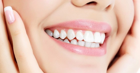 Nếu muốn trồng răng sứ, liệu có cần phải lấy dấu hàm làm răng mẫu không?
