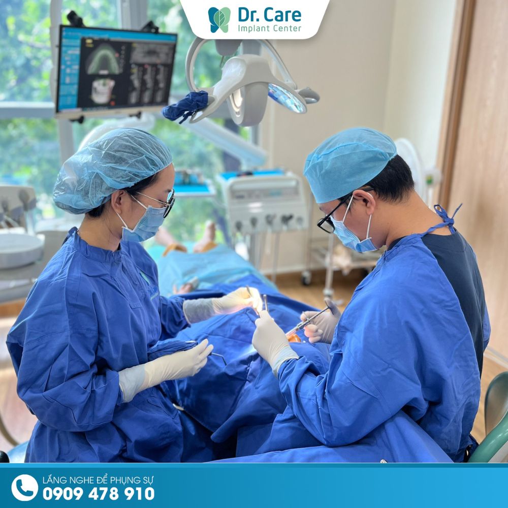Phẫu thuật cấy ghép trụ Implant